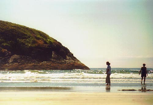 Shenaya and Syb on the beach