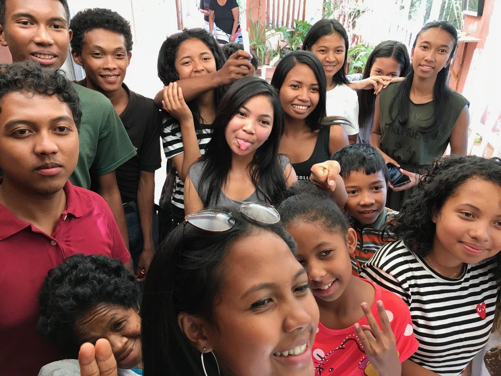 Young people talking a selfie